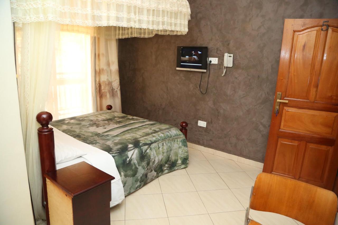 Harts Motel Kampala Ngoại thất bức ảnh