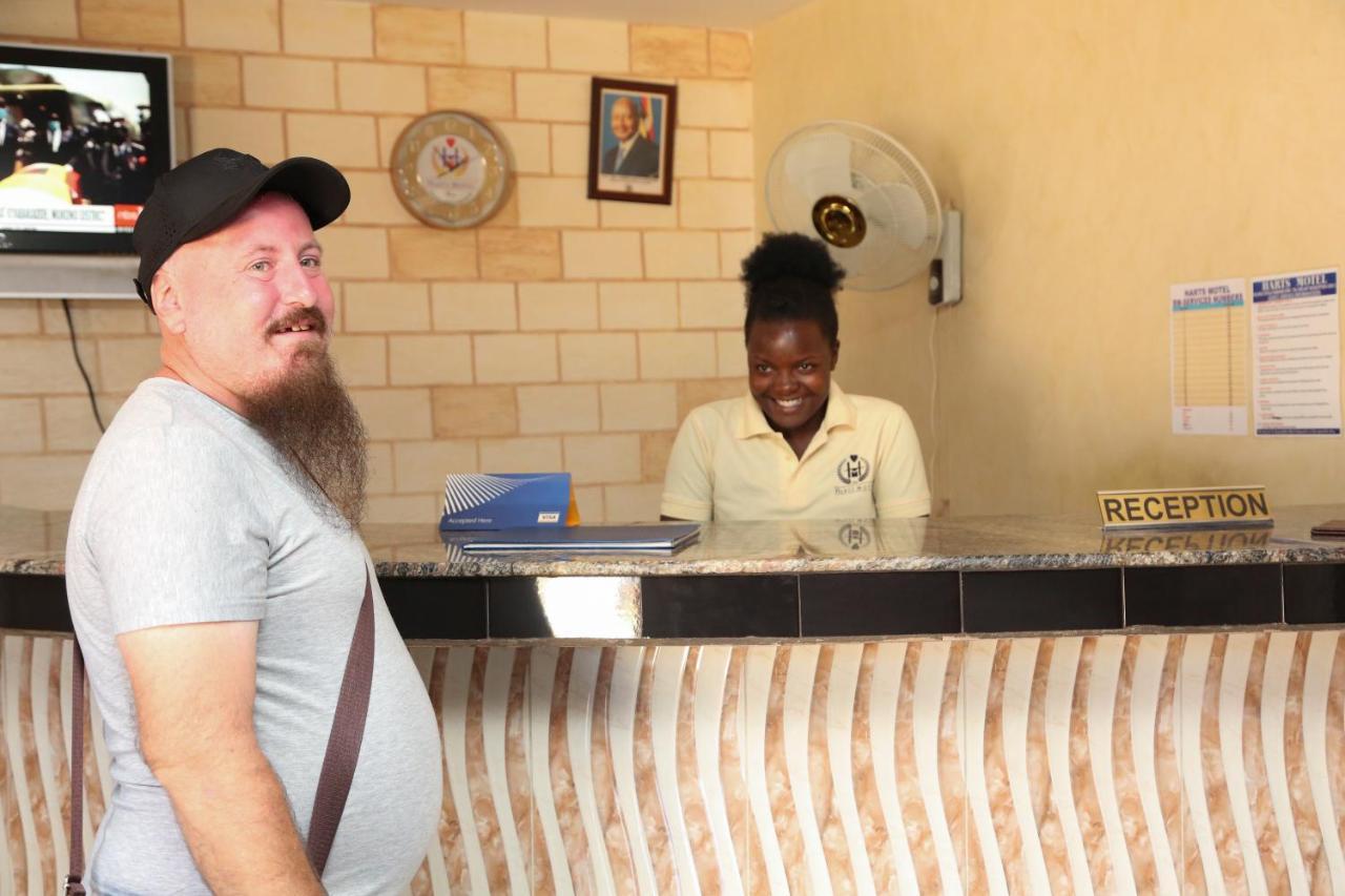 Harts Motel Kampala Ngoại thất bức ảnh